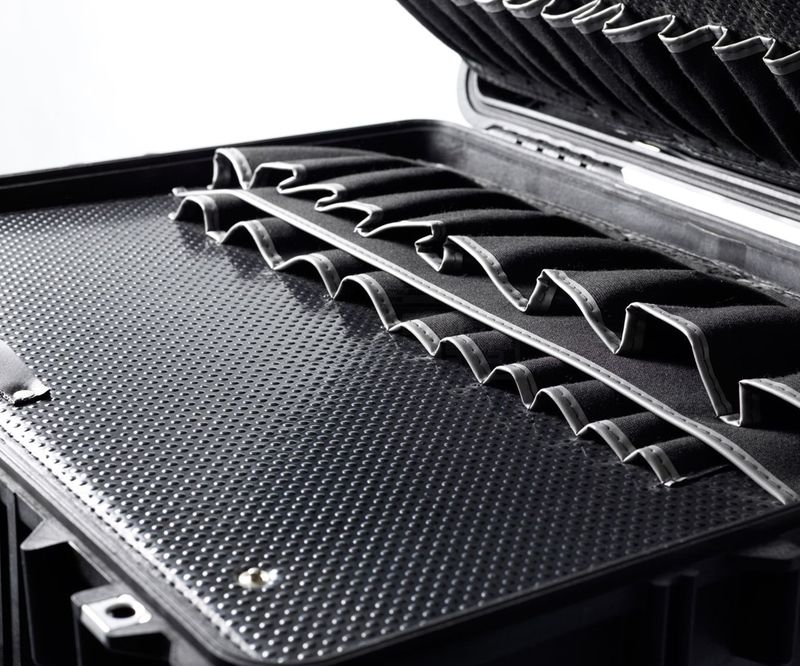 Peli 1610 Protector Case m/Verktøyinnredning