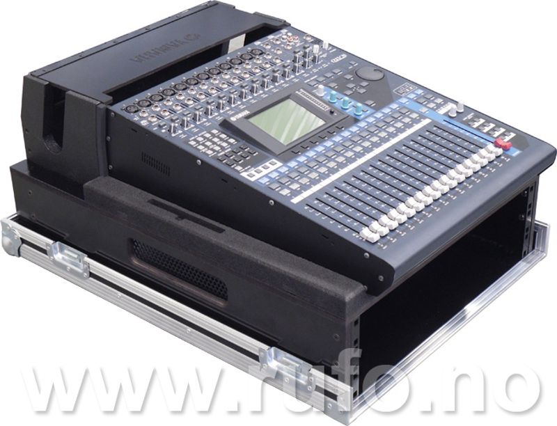 Yamaha 01V 96 m/doghouse 3U & Hjul - Flightcase