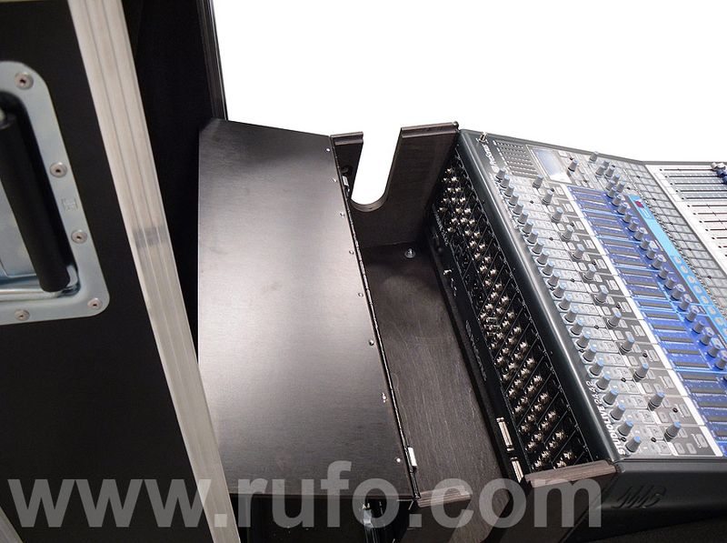 PreSonus Studiolive 24-4-2 m/doghouse - Flightcase