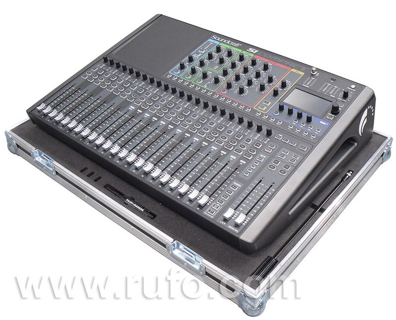 Soundcraft SI Compact 24 - Flightcase